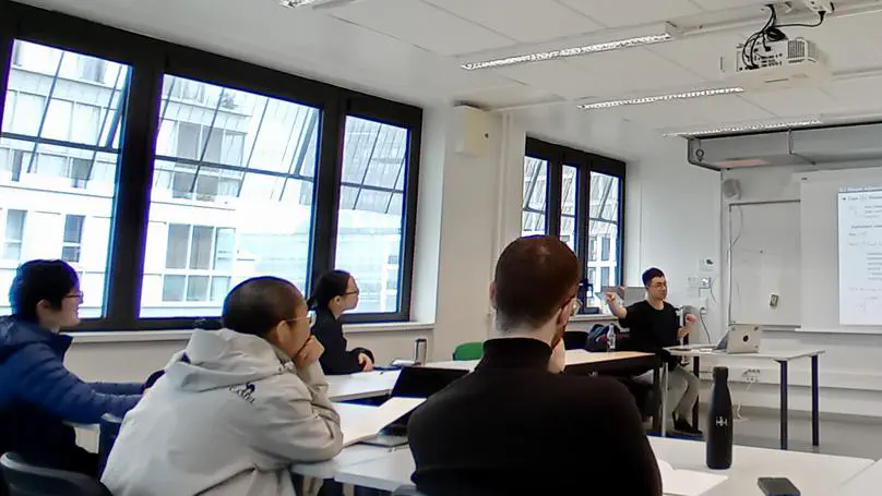 Prof Victor Pan gives four lectures at Université Paris Cité as invited scholar!